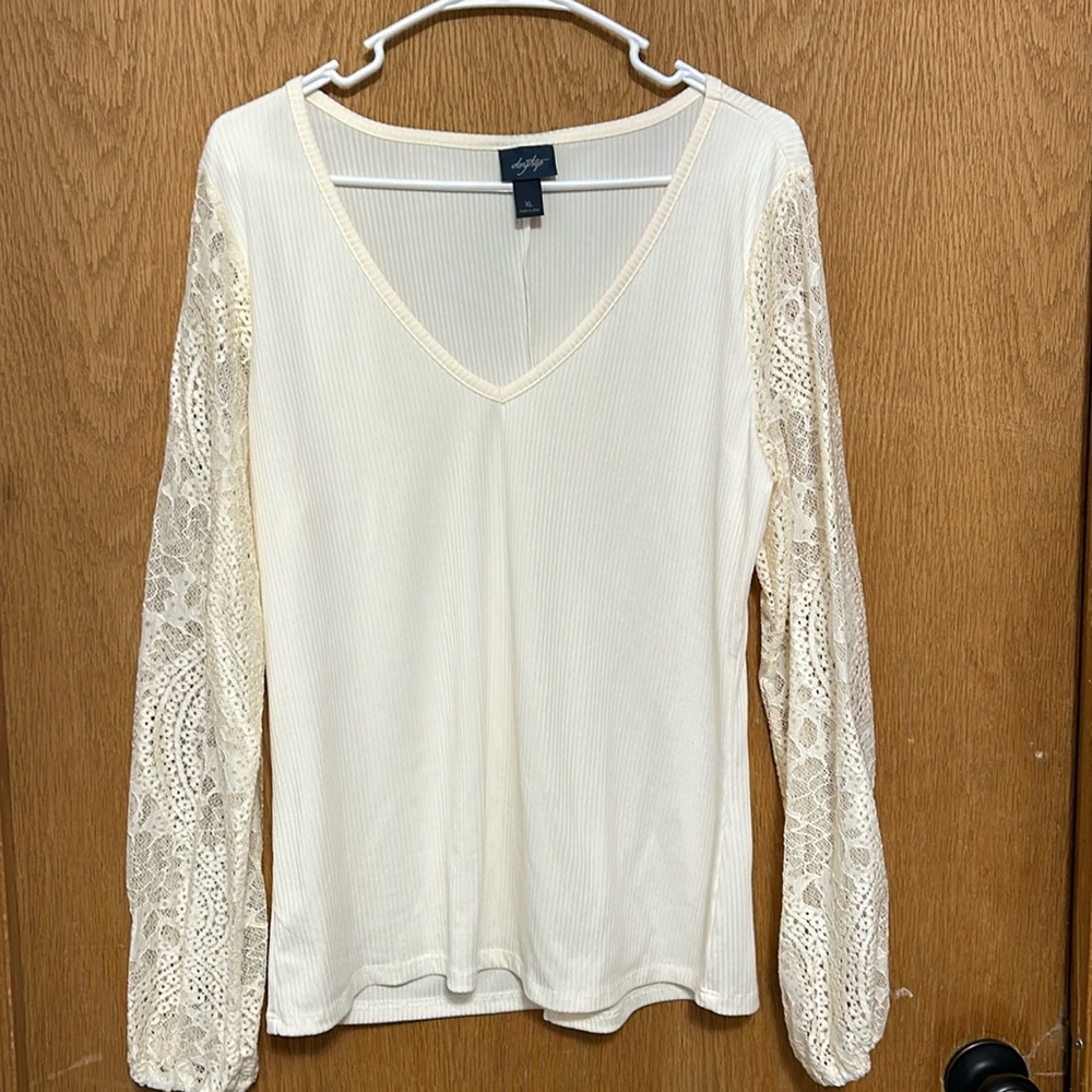 Lace Sleeves Top from Buckle